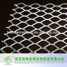 Expanded metal wire mesh fence